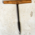 Kézi fúró. Fotó: Toró Attila.