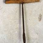 Kézi fúró. Fotó: Toró Attila.