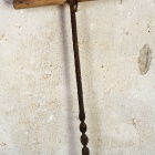 Kézi fúró. Fotó: Toró Attila.