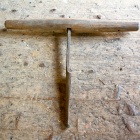 Kézi fúró (kerékagyfúró). Fotó: Toró Attila.