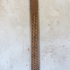 A kerék kerületének a méréséhez és berajzolásához használt mérőléc. Fotó: Toró Attila.