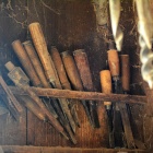 Vésők a kerekes szerszámos szekrényében. Fotó: Toró Attila.