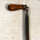 Kerékfentők kialakításához használt kézi vonó. Fotó: Toró Attila.