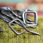 Kitűzőtűk. Fotó: Toró Attila.